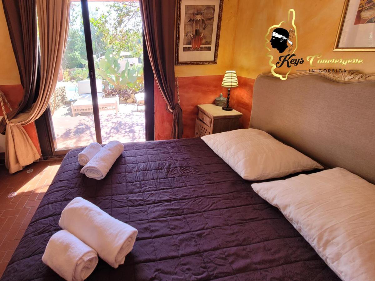Casa Salya 8 Pers Piscine Privee Chauffee San Cipriano Villa Lecci Dış mekan fotoğraf
